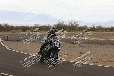 media/Sep-10-2022-SoCal Trackdays (Sat) [[a5bf35bb4a]]/Turn 2 (1pm)/